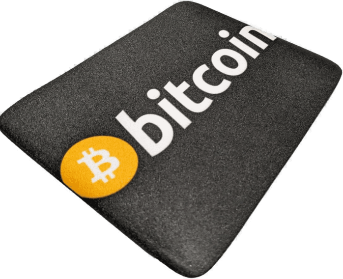 Schwarzes Bitcoin Mauspad mit weisserm Bitcoin Logo